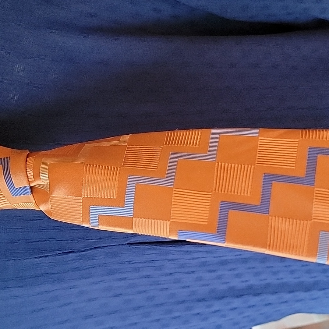 Zigzag Tie